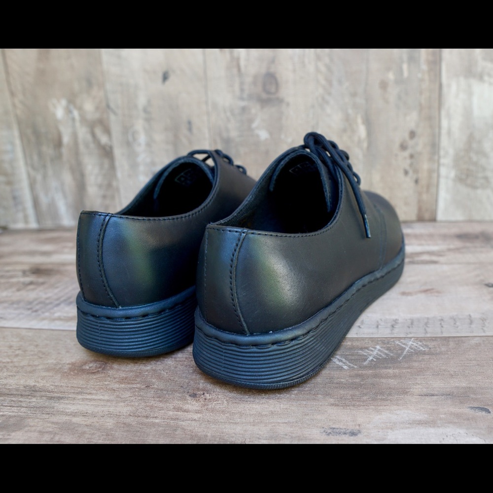 Dr Martens Cavendish Black Air Waire Shoes - Picture 13 of 16